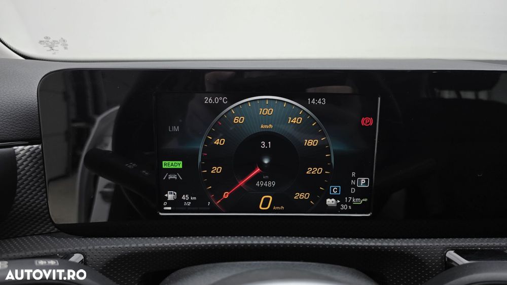 Mercedes-Benz A - 16