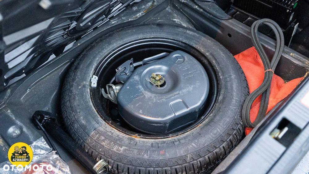 Mercedes-Benz W201 (190) - 12