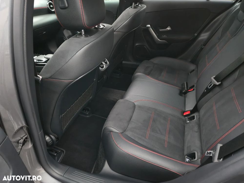 Mercedes-Benz A 200 7G-DCT AMG Line - 28