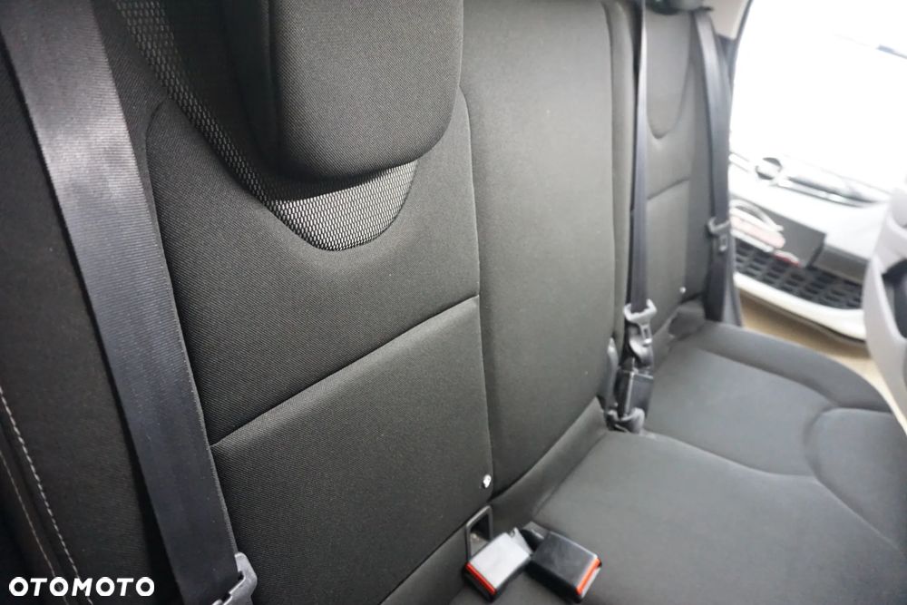 Renault Clio 1.2 16V 75 Expression - 26