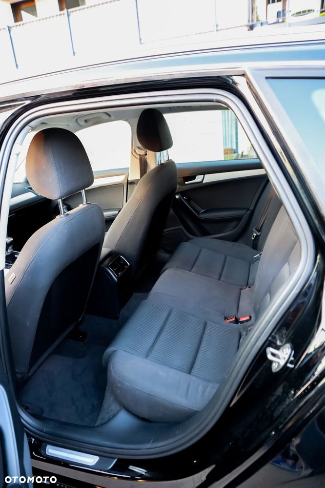 Audi A4 Avant 2.0 TDI - 15