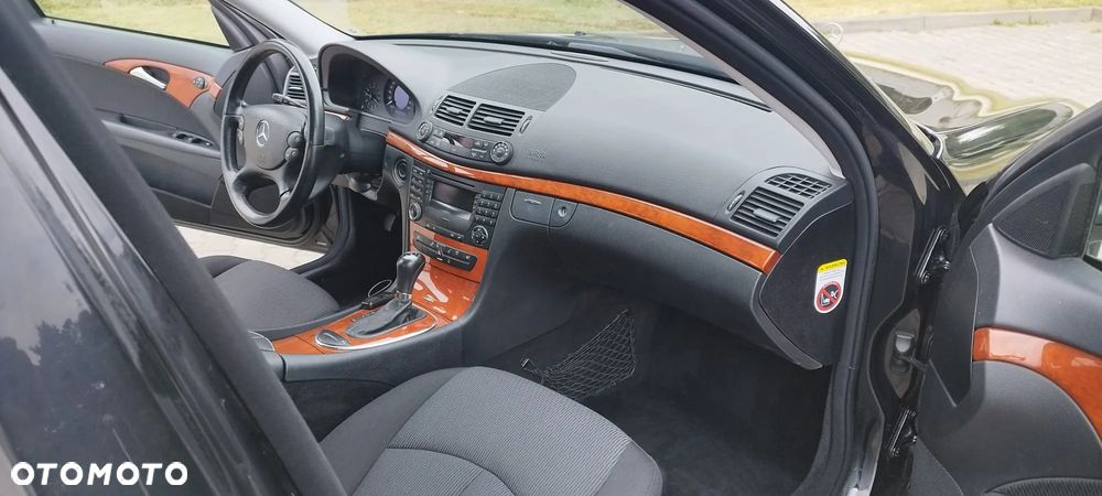 Mercedes-Benz Klasa E - 9