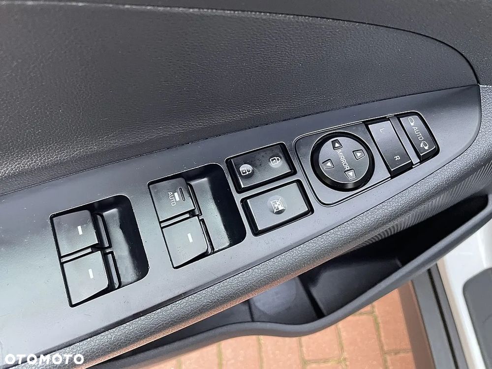 Hyundai Tucson 2.0 CRDI BlueDrive GO 2WD - 20