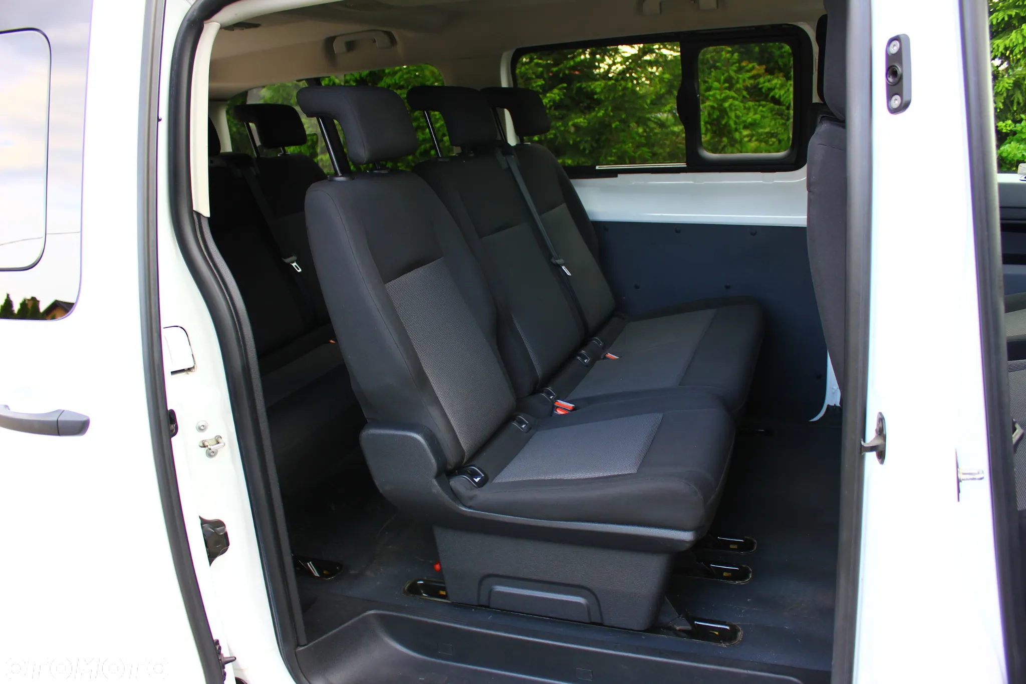 Toyota ProAce Kombi 2.0 D-4D Long 2,8t - 36