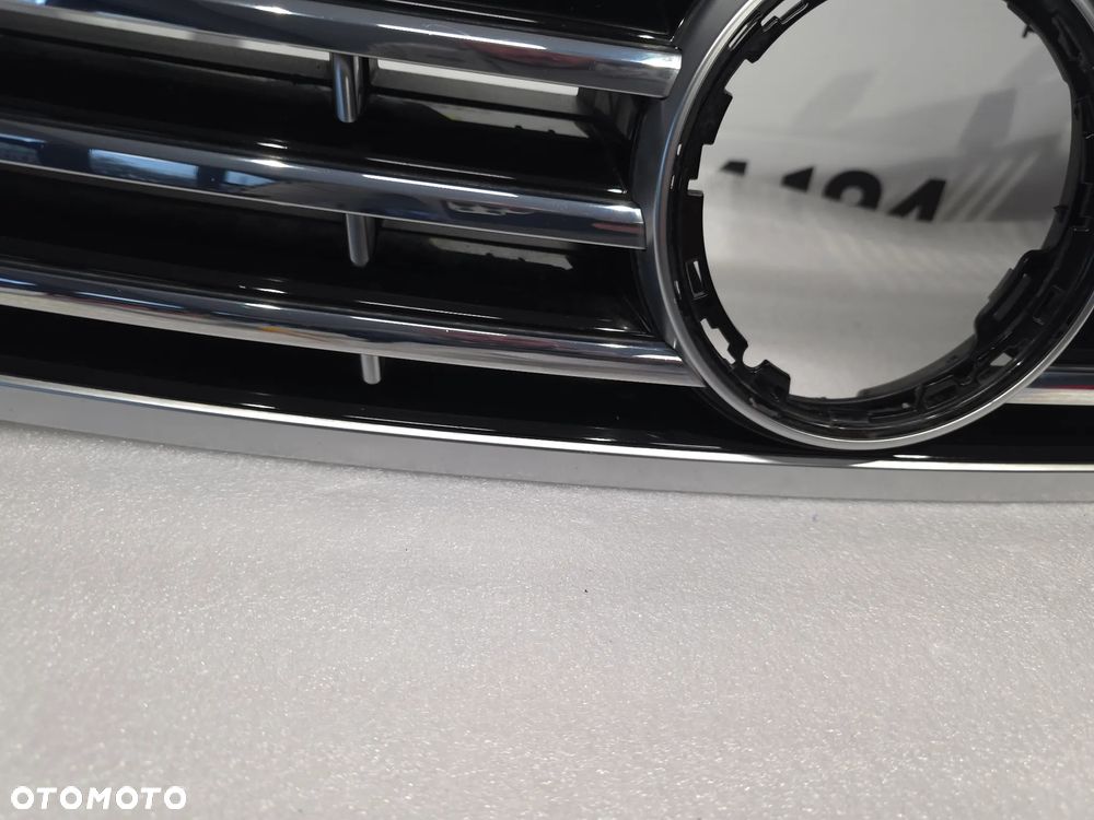 VW PASSAT CC 3C8 LIFT ZWYKŁY / R-LINE BARDZO ŁADNA ATRAPA / GRILL PRZEDNI PRZÓD W SATYNIE , NR 3C8853653A , NR AUKCJI GL851 - 14