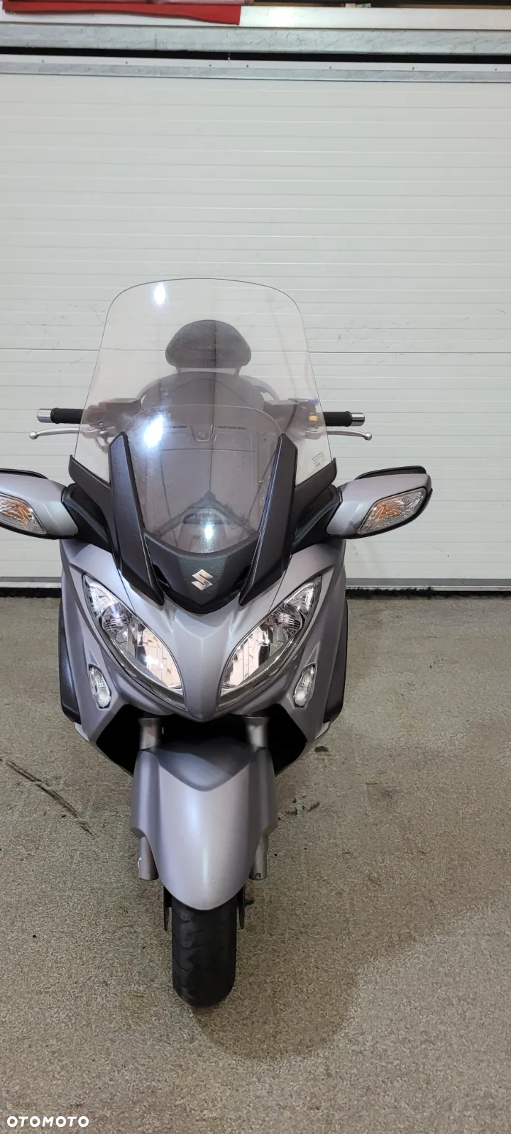 Suzuki Burgman - 17