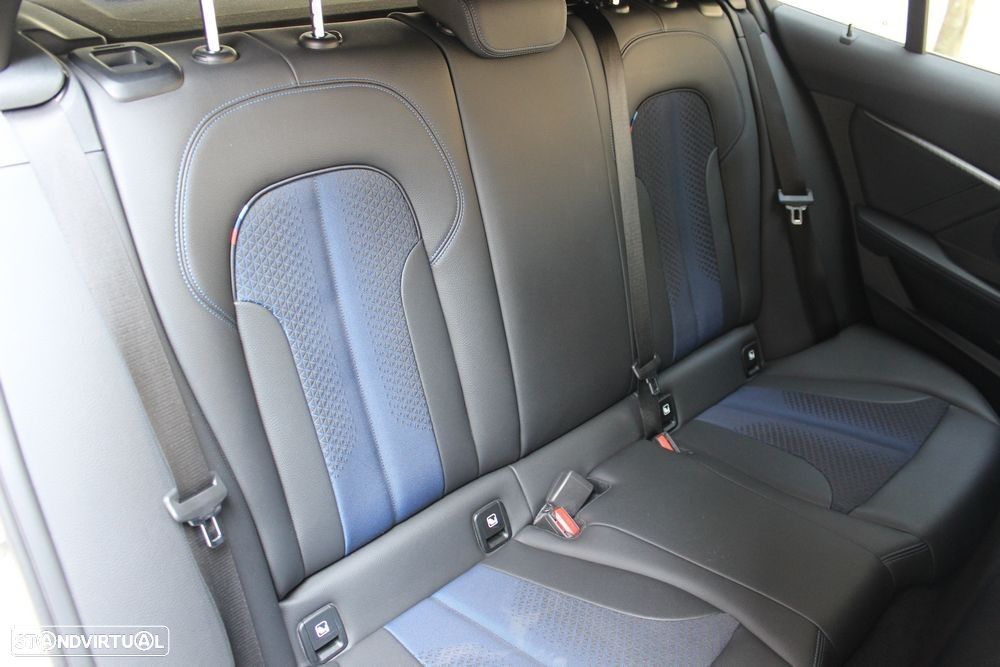 BMW 116 d Pack Desportivo M Auto - 26