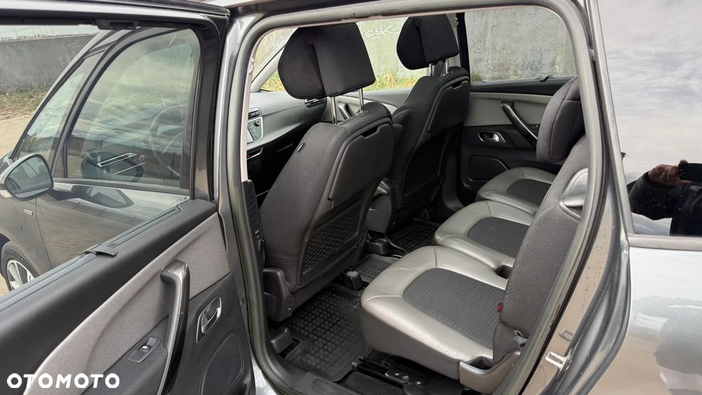 Citroën C4 Picasso e-HDi 115 ETG6 Exclusive - 2