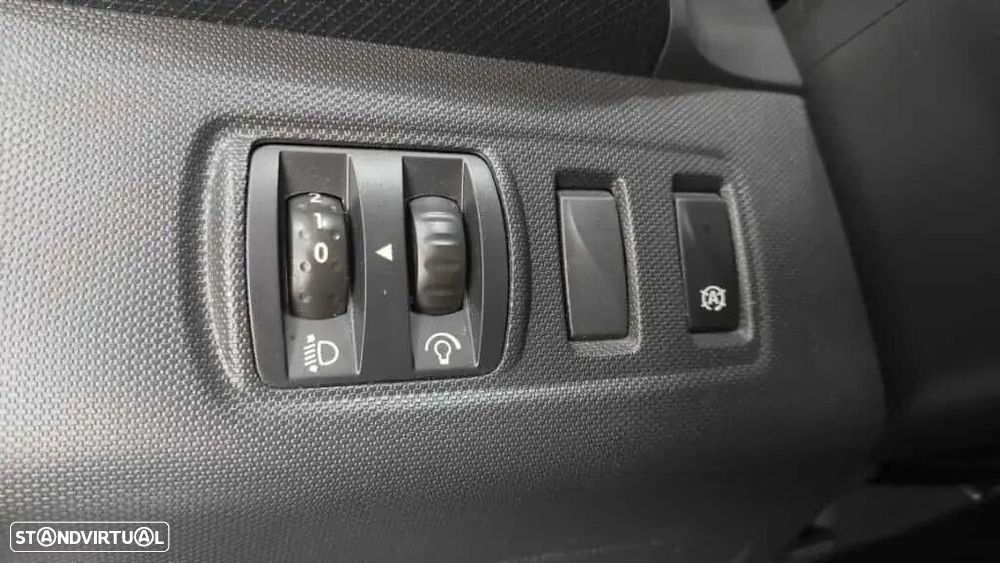 Renault Clio Sport Tourer - 41