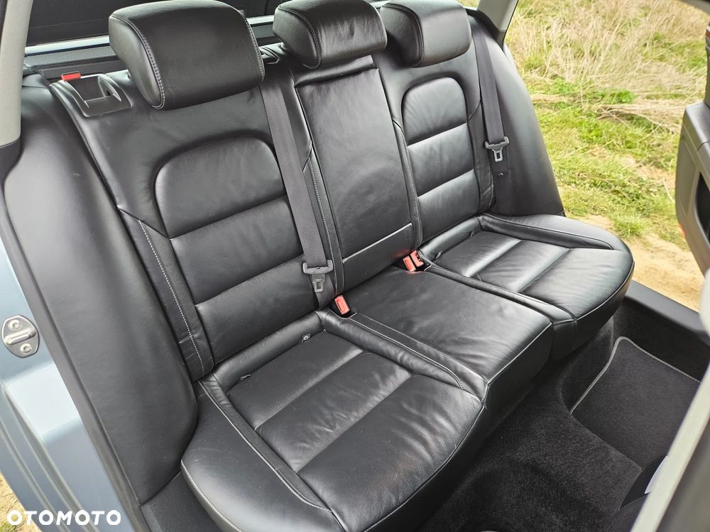 Skoda Superb 2.0 TDI DSG Elegance - 19