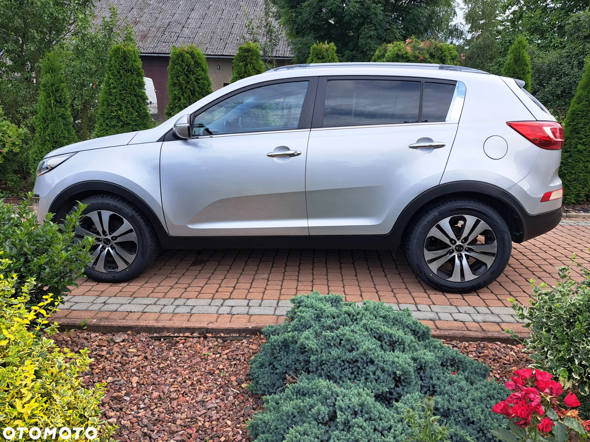 Kia Sportage 1.7 CRDI 2WD Dream-Team Edition - 8