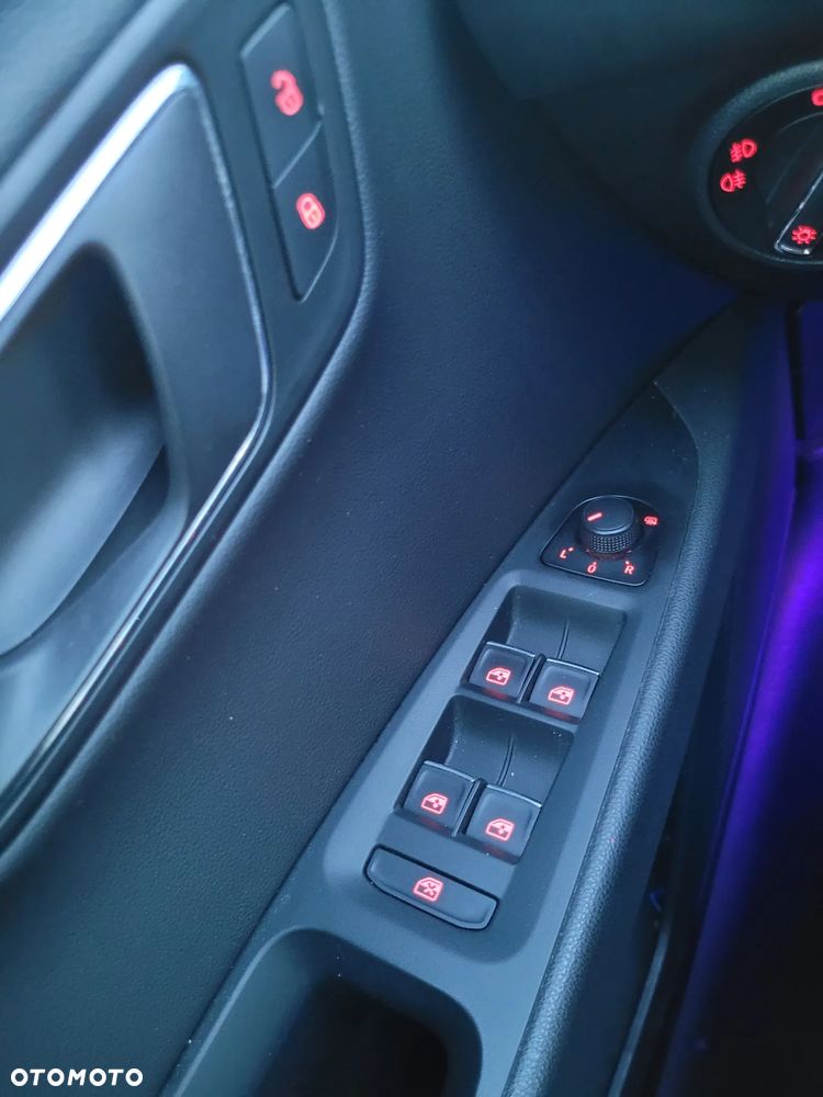 Seat Leon 2.0 TDI DPF FR Black Matt Edition - 22