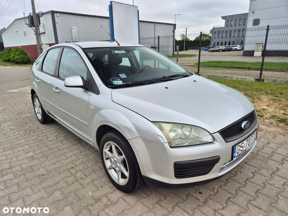 Ford Focus 1.6 TDCi Ambiente - 16