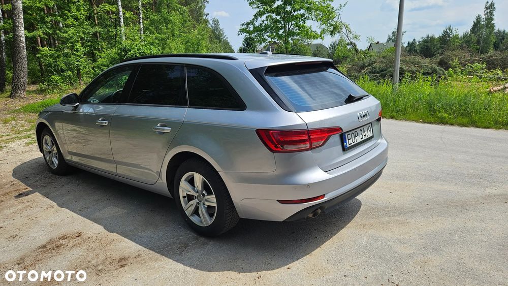 Audi A4 Avant - 4