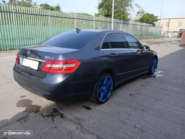 Mercedes Benz E250 - 651911 - BlueEfficiency para peças - 204cv | W212 - Parachoques | Frente Completa | Rádio | Jantes | Faróis | Portas | Vidro | Motor | Tampa Mala | Farolim | Farolins | Xenon | Pre LCI | 651 911 - 4