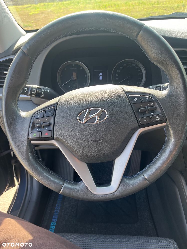 Hyundai Tucson 2.0 CRDi 2WD Trend - 22