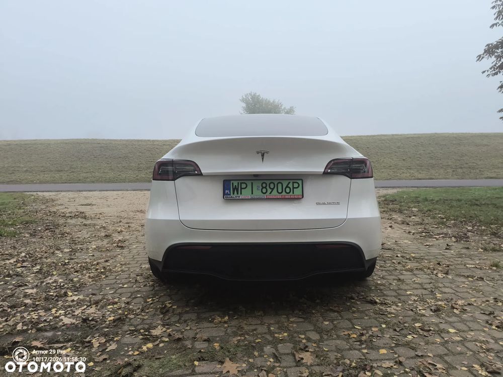Tesla Model Y Long Range Dual Motor AWD - 6