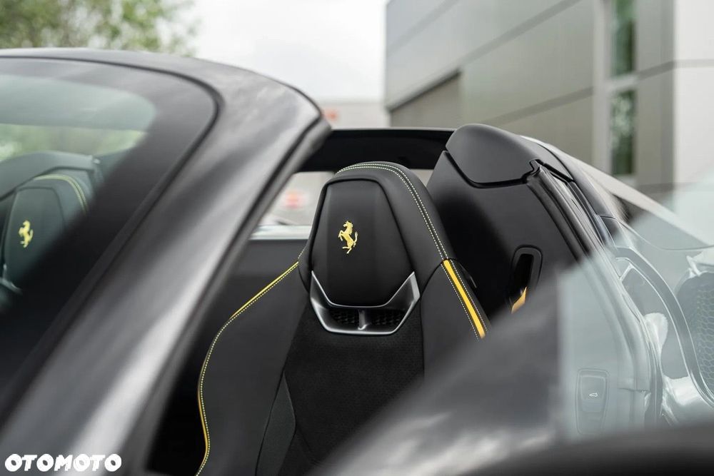 Ferrari 296 GTS - 20