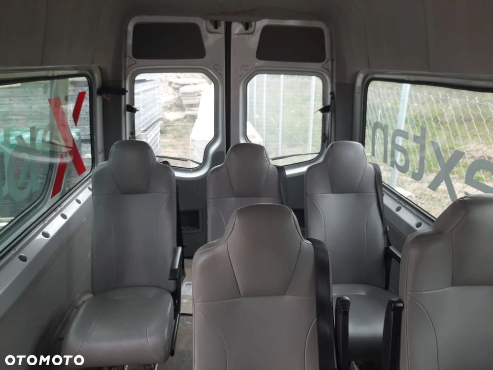 Volkswagen Crafter 30 TDI - 10