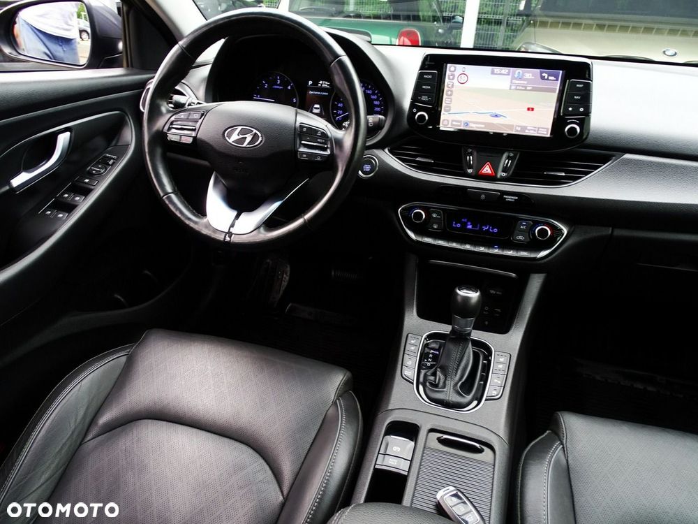 Hyundai i30 1.6 CRDI Premium DCT - 27