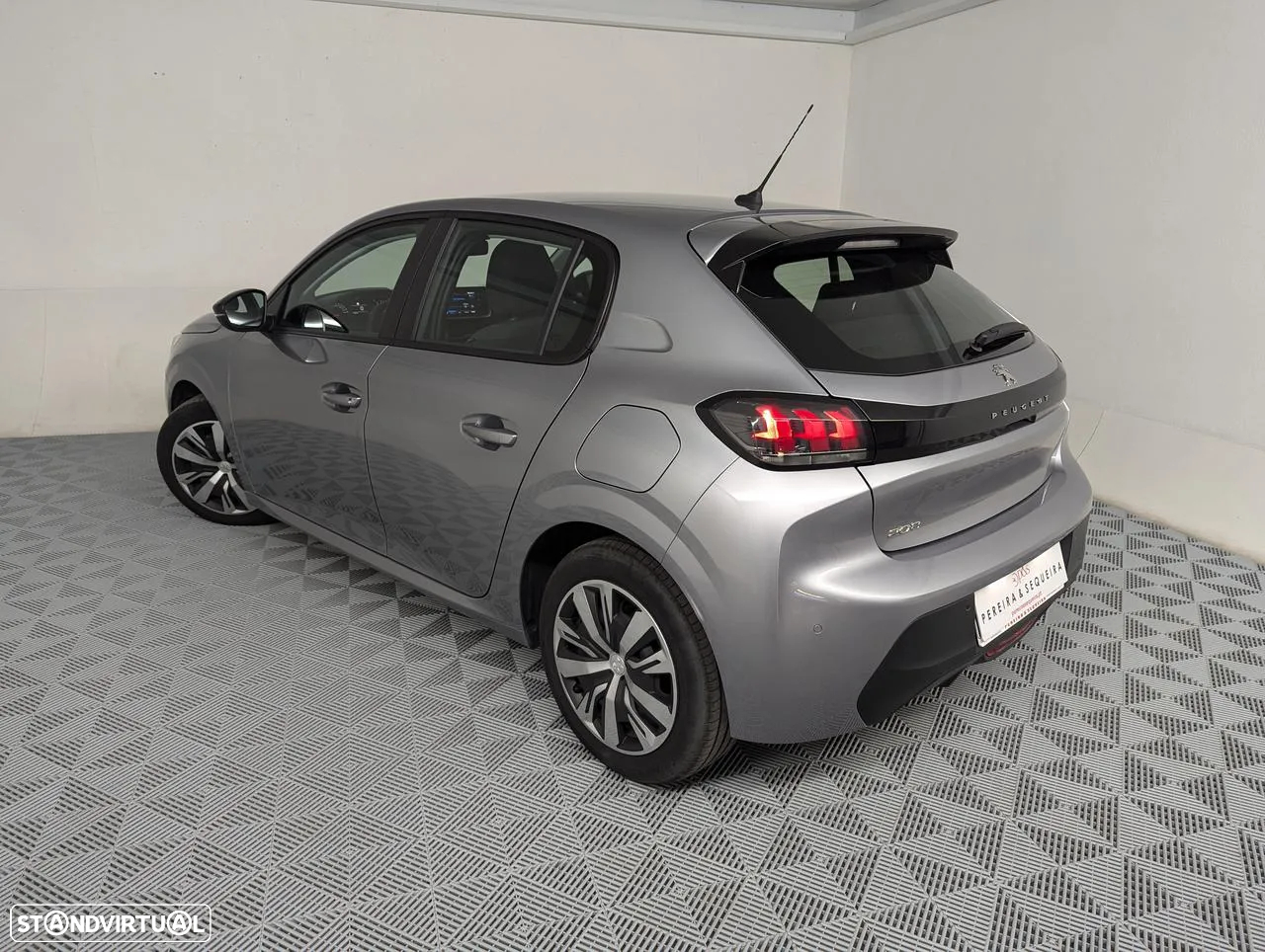 Peugeot 208 1.2 PureTech Active - 9