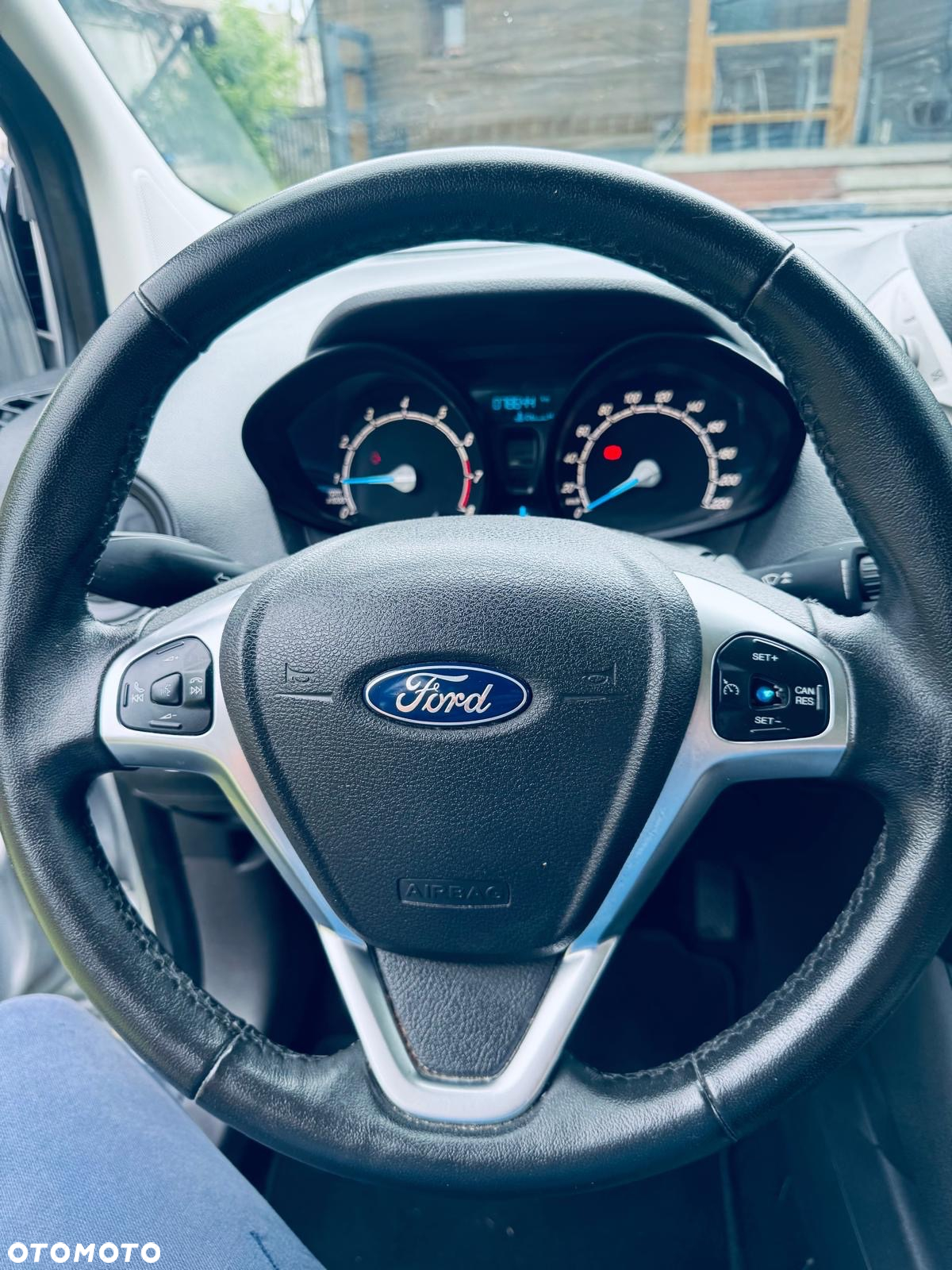 Ford Tourneo Courier 1.0 EcoBoost S&S Ambiente - 18