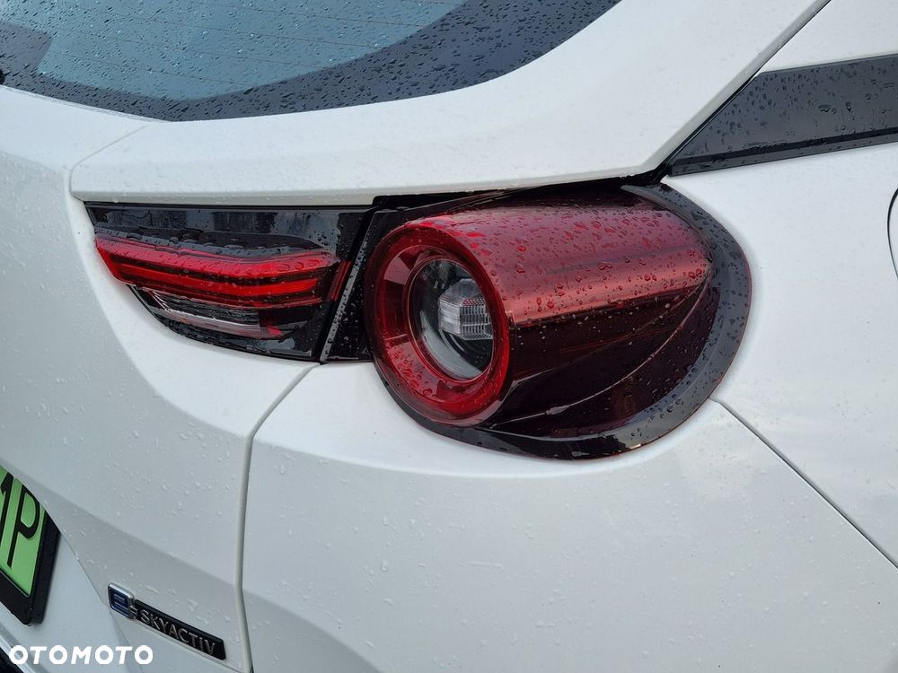 Mazda MX-30 - 12
