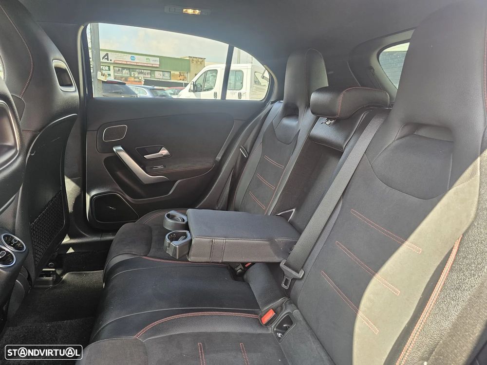 Mercedes-Benz A 250 e AMG Line - 21
