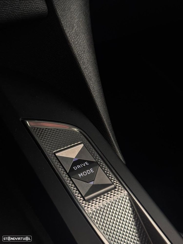 DS DS3 Crossback - 15