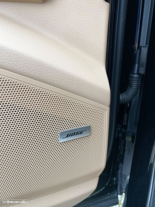 Porsche Cayenne Coupé E-Hybrid - 25