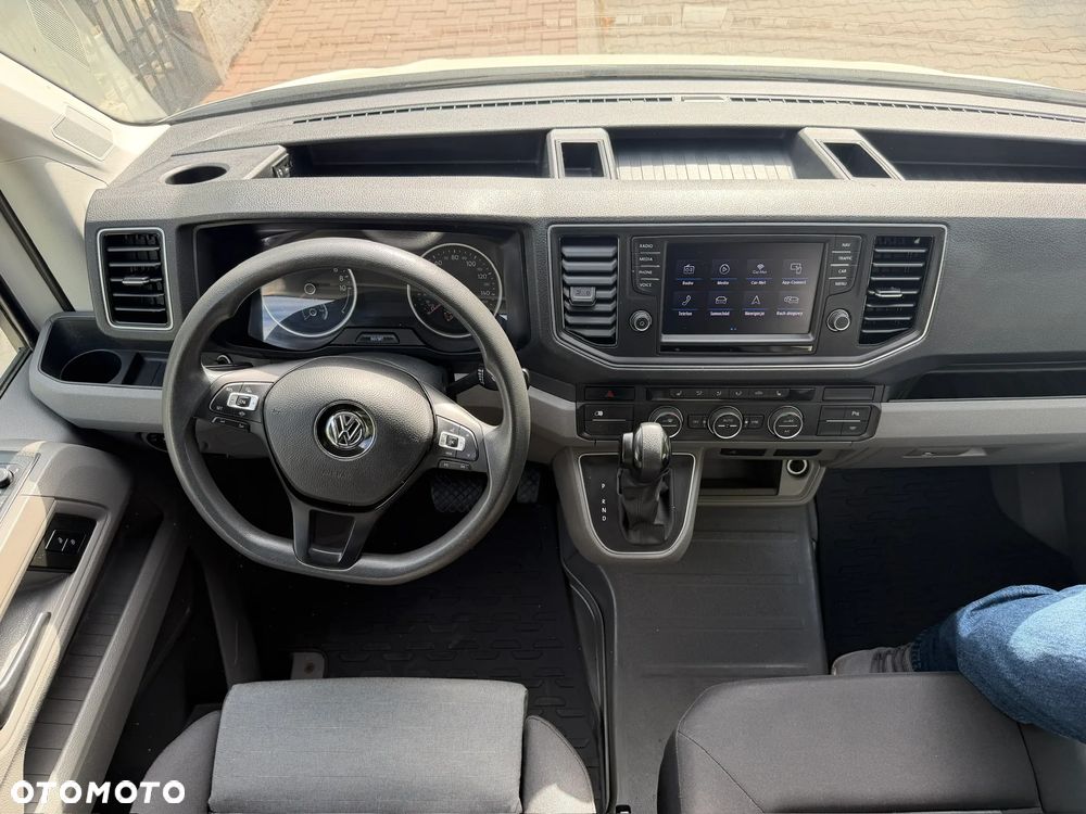 Volkswagen E-CRAFTER - 9