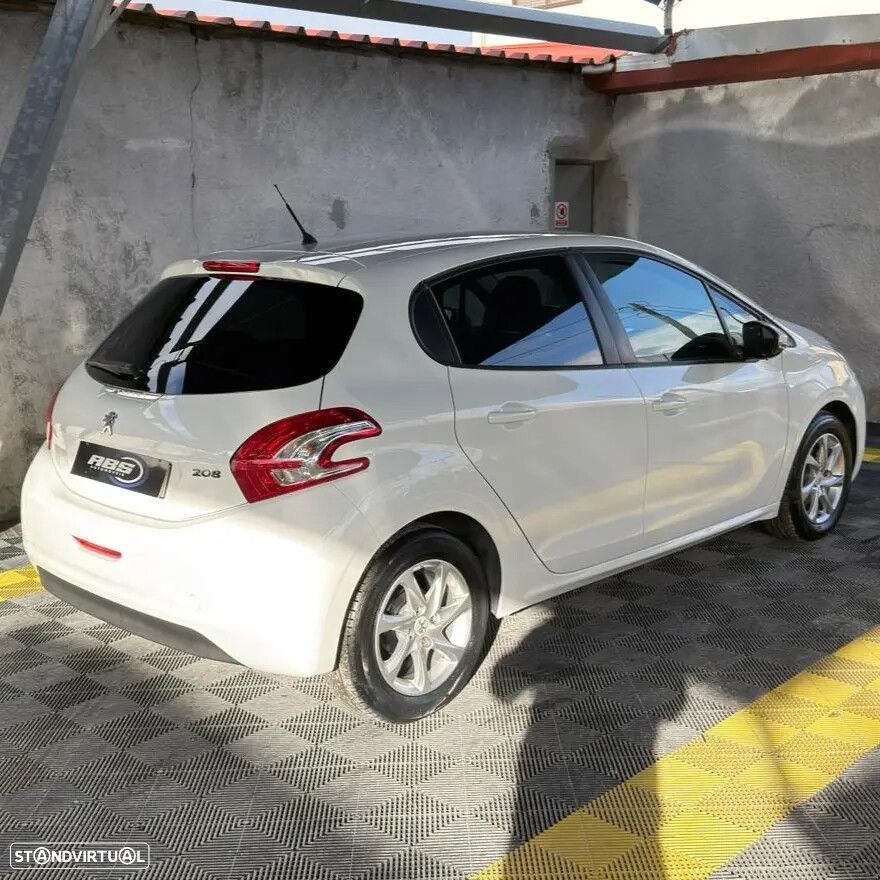 Peugeot 208 1.4 HDi Access - 4