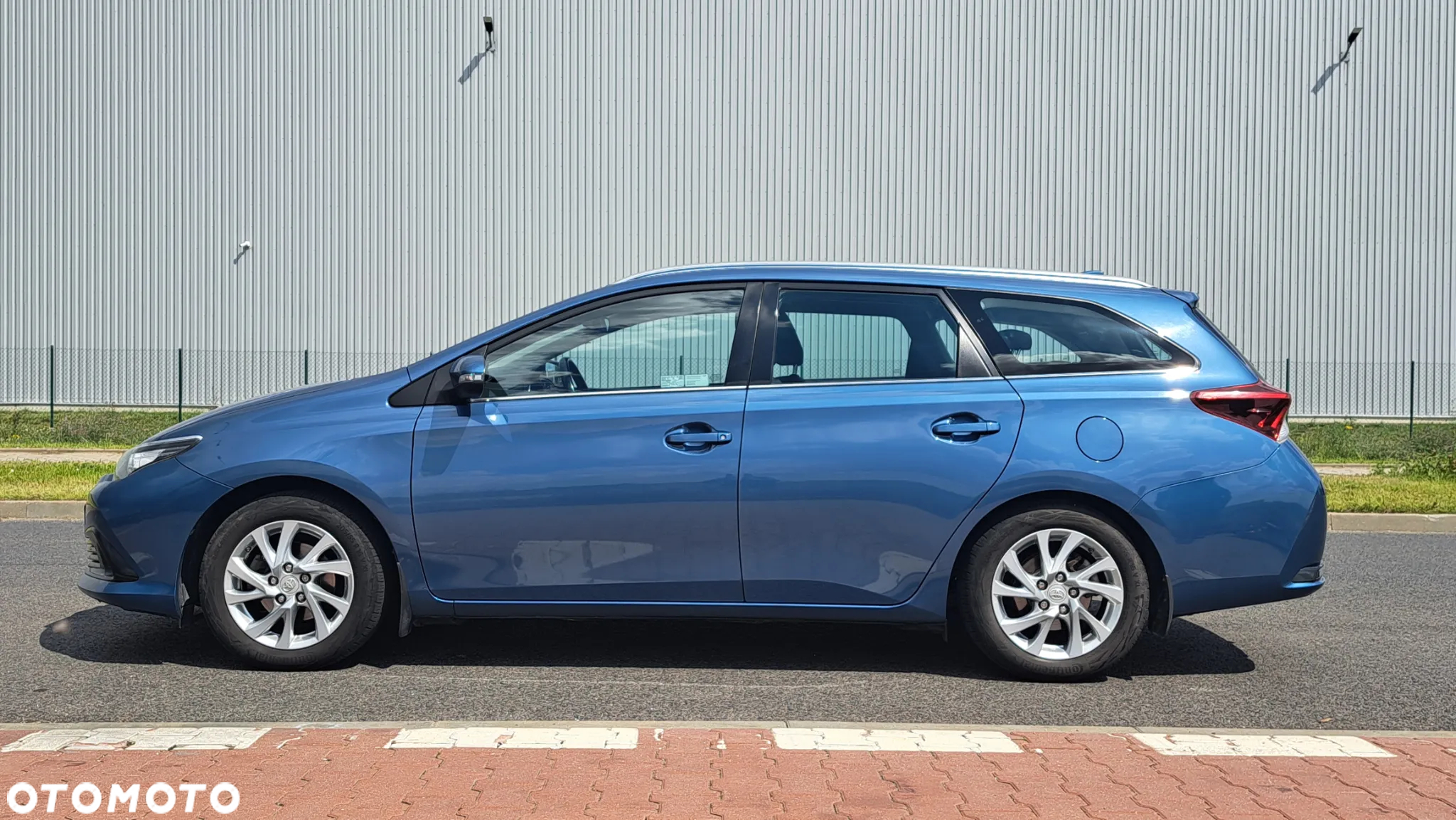 Toyota Auris 1.6 Comfort - 5