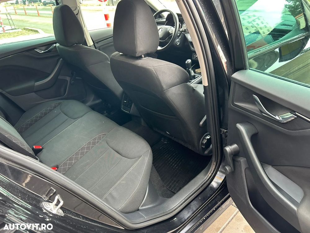 Skoda Kamiq 1.0 TSI Ambition - 12