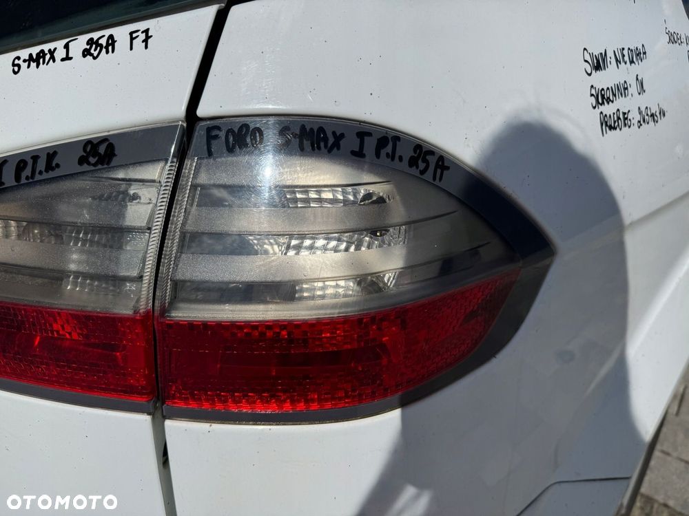 FORD S-MAX MK1 LAMPA PRAWA TYLNA PRAWY TYŁ Z BŁOTNIKA BŁOTNIK - 2