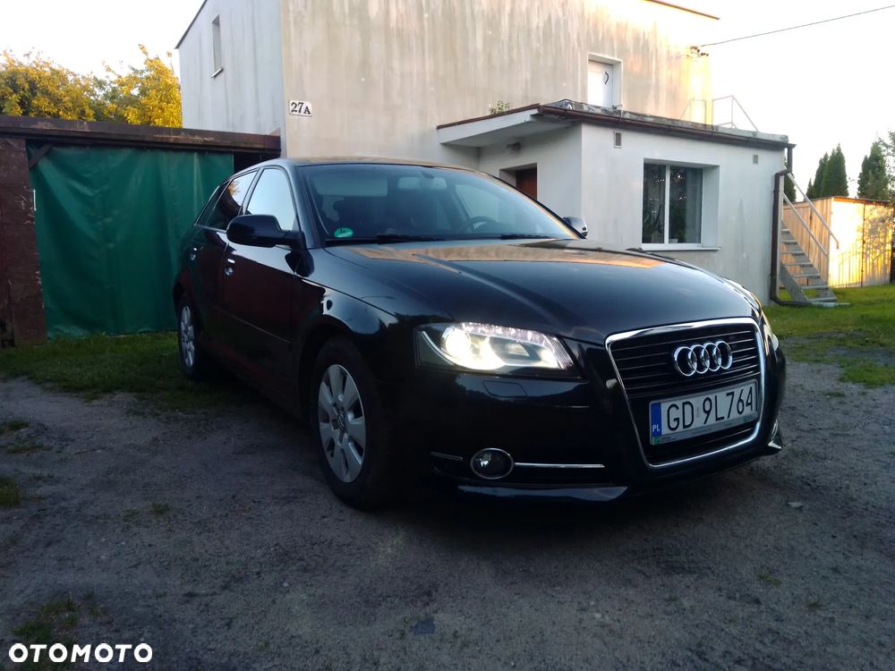 Audi A3 Sportback 1.6 TDI DPF Ambiente - 4