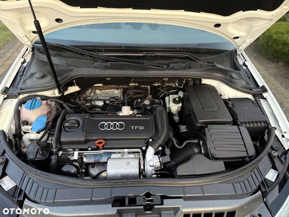 Audi A3 Sportback 1.4 TFSI S line Sportpaket - 16