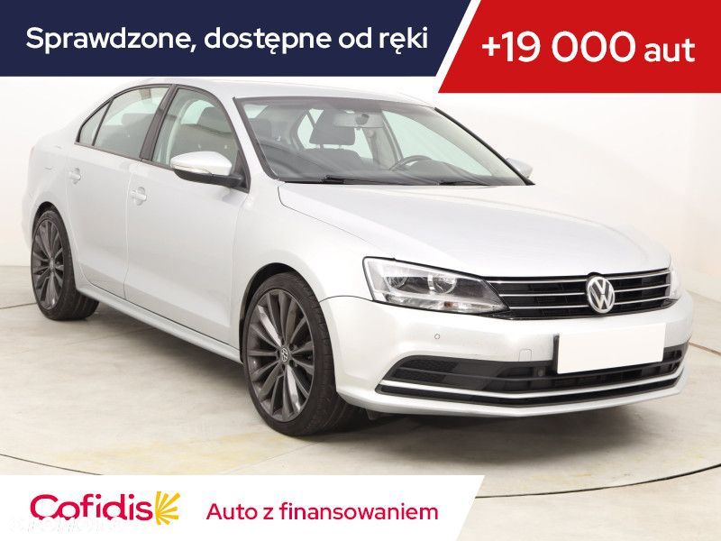 Volkswagen Jetta - 2
