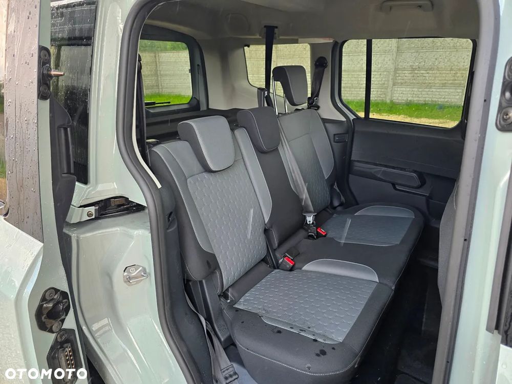 Ford Tourneo Courier 1.0 EcoBoost TREND - 18