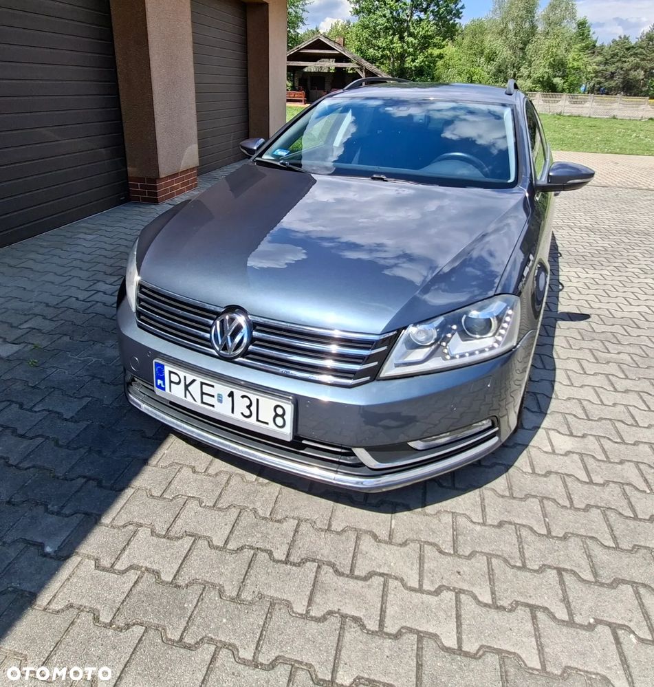 Volkswagen Passat 2.0 TDI Comfortline DSG - 2