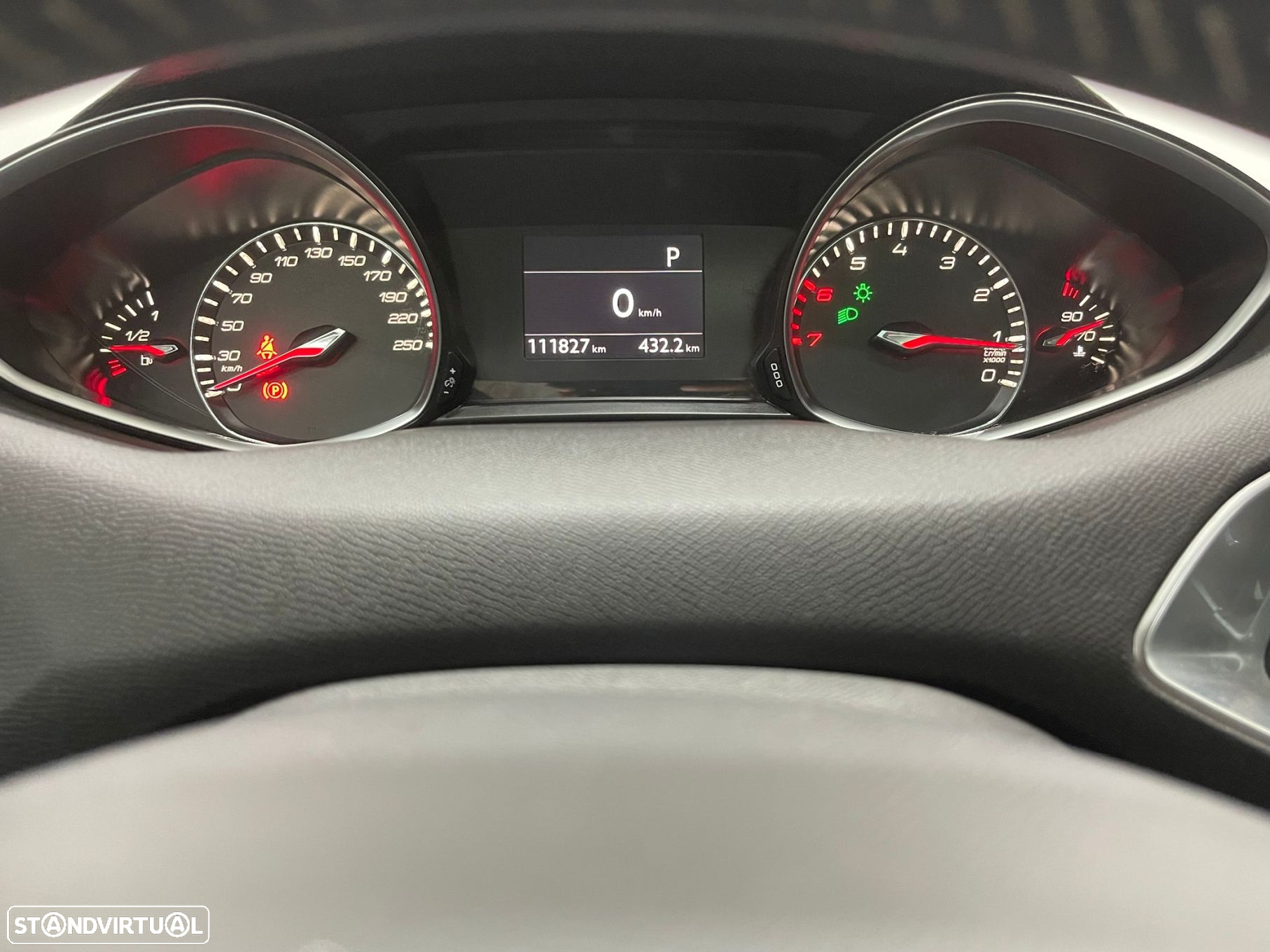 Peugeot 308 1.2 PureTech Allure Full LED EAT8 - 17