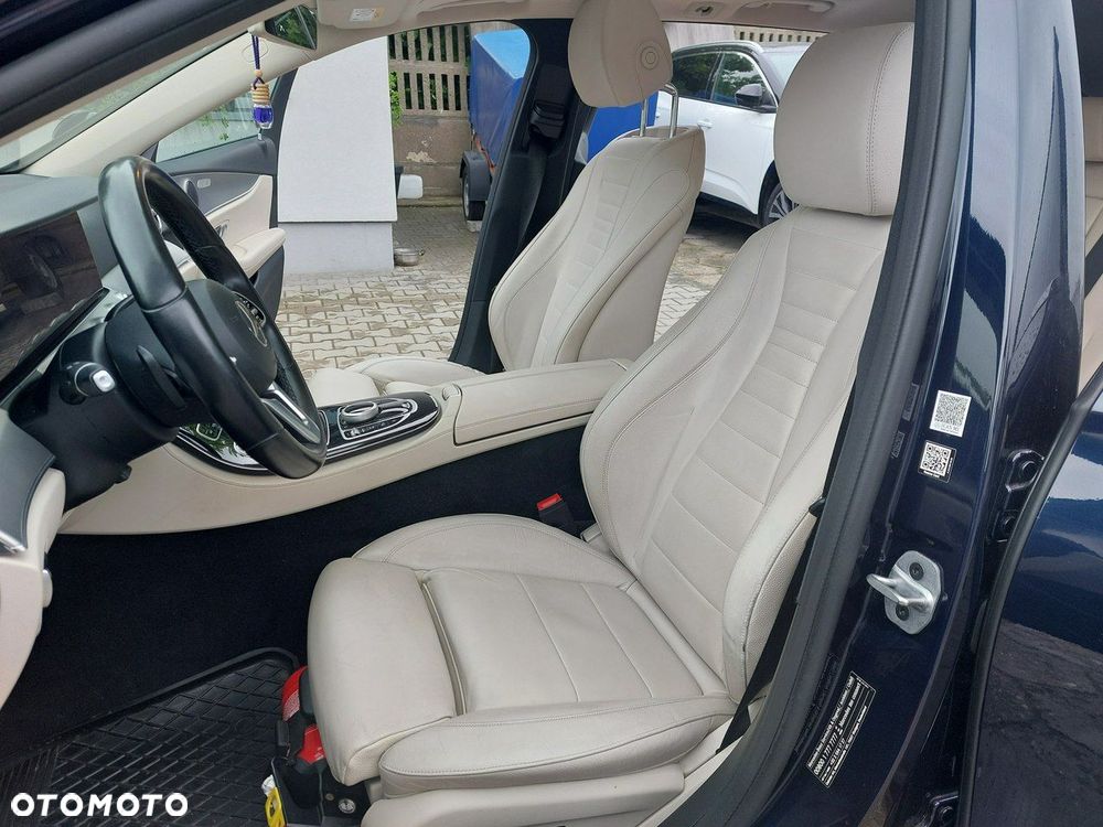 Mercedes-Benz Klasa E - 11