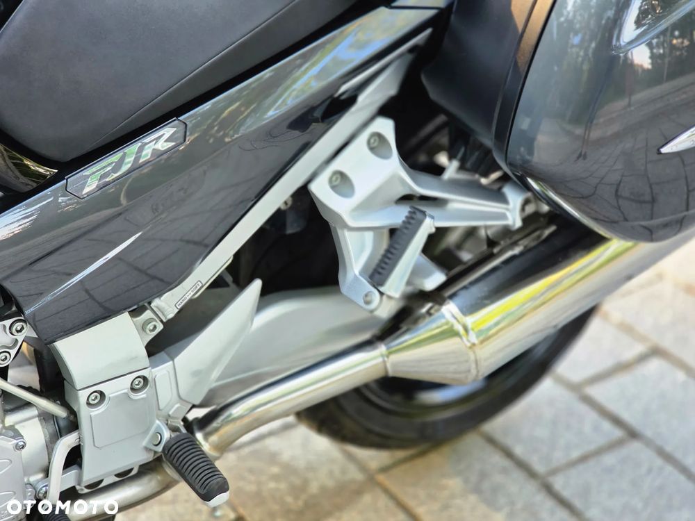 Yamaha FJR - 12