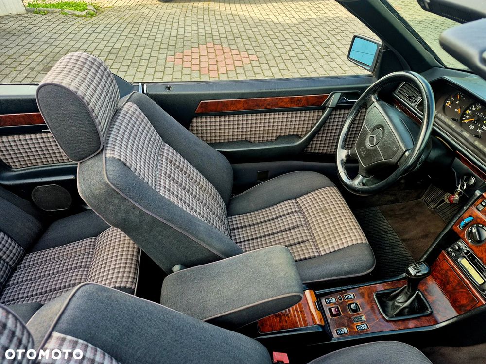 Mercedes-Benz W124 (1984-1993) - 13