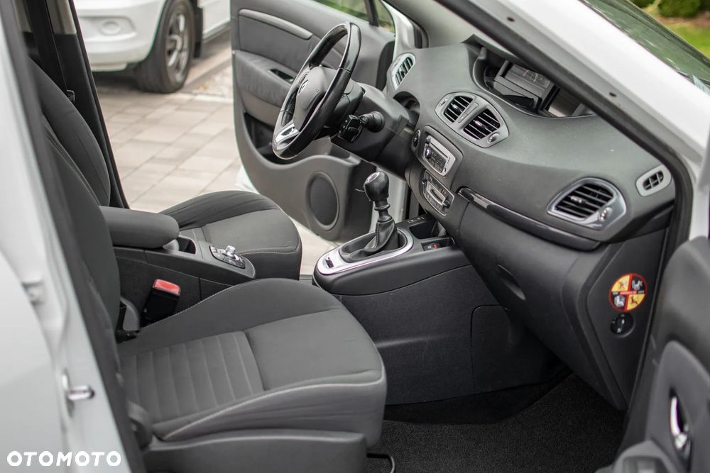 Renault Scenic - 6