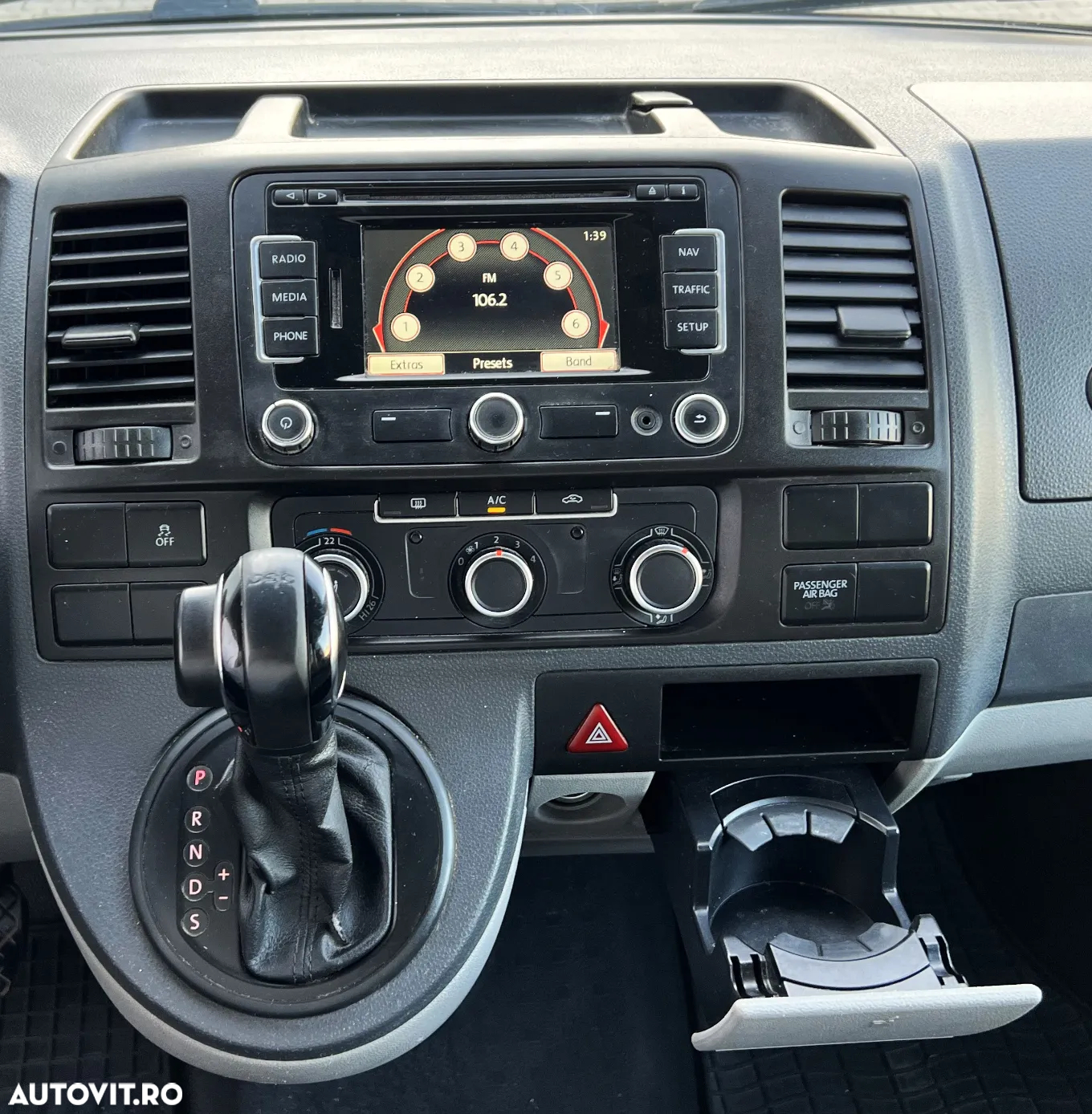 Volkswagen Transporter - 11