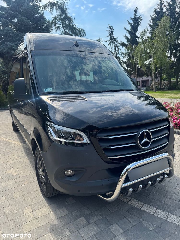 Mercedes-Benz Sprinter - 2