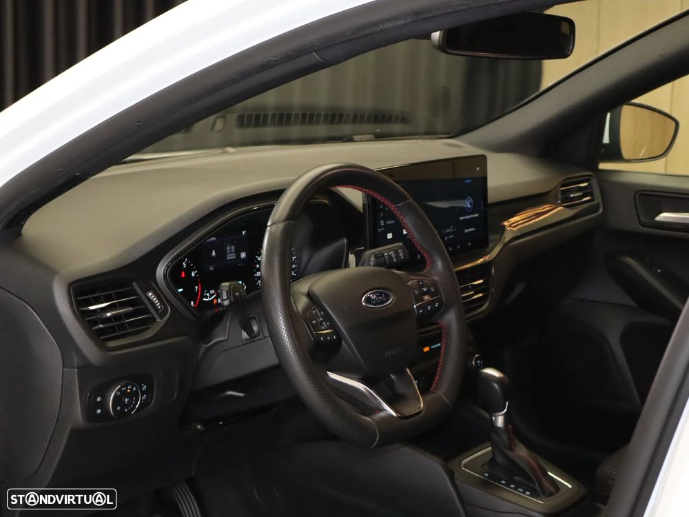 Ford Focus 1.0 EcoBoost MHEV ST-Line Aut. - 18