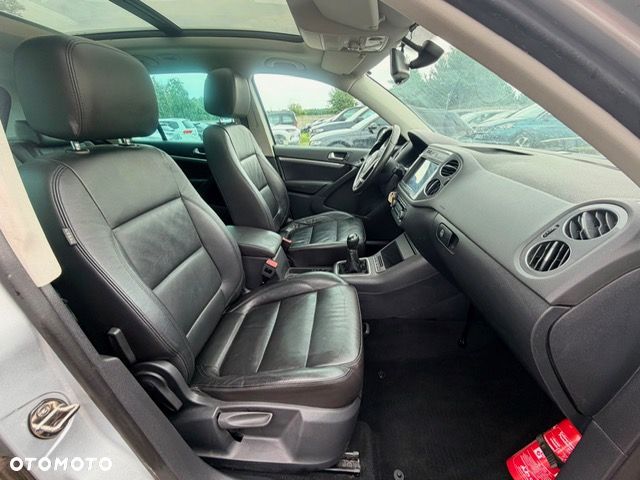 Volkswagen Tiguan 2.0 TDI SCR BlueMotion Technology Sport & Style - 13