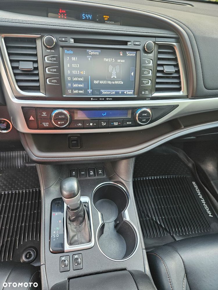 Toyota Highlander 3.5 V6 - 16